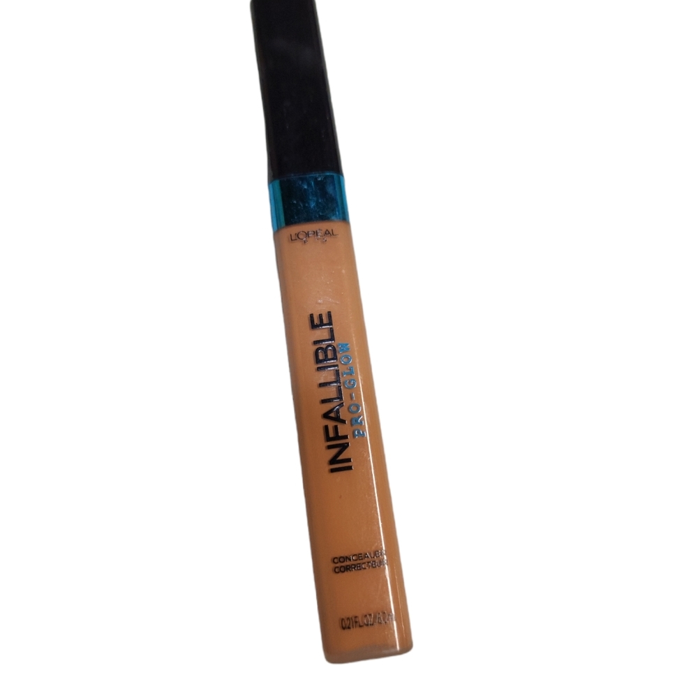 L'Oreal Paris Cosmetics Infallible Pro Glow Concealer, Sun Beige